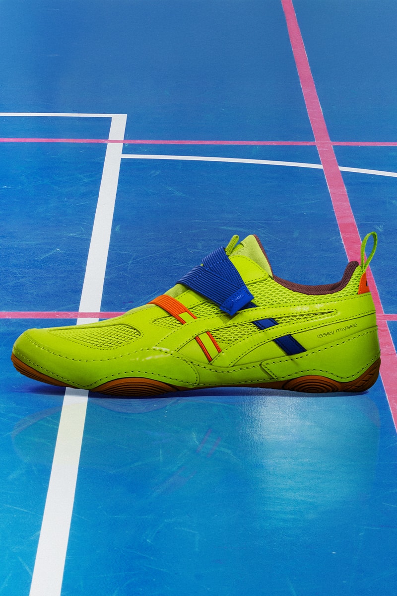 ASICS and Miyake Design Studio Launch the ISSEY MIYAKE FOOT Project green grey black hyper taping model
