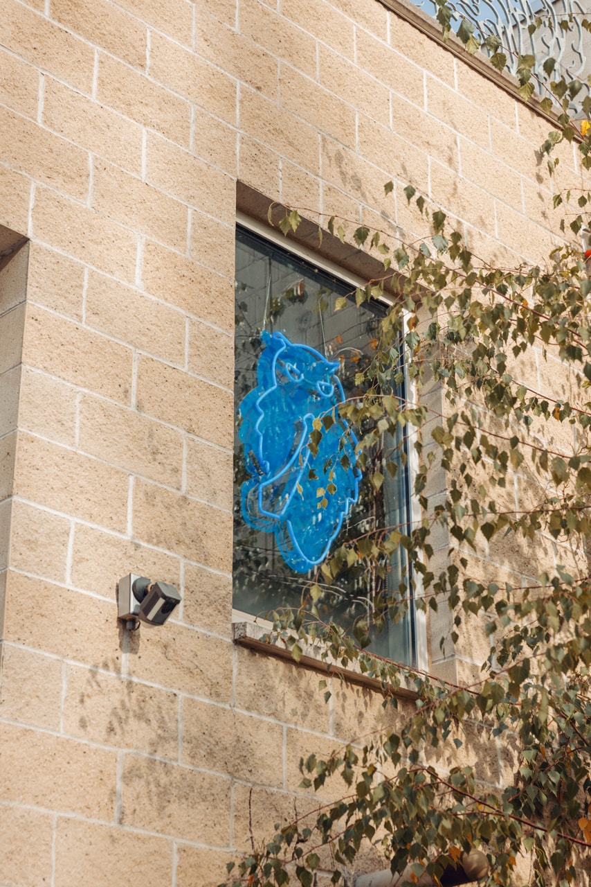 seattle travel guide familyfriend maneki butchers table in the comfort of otherworldly Bonito Café y Mercadito frida 35th north yoka tea home team 