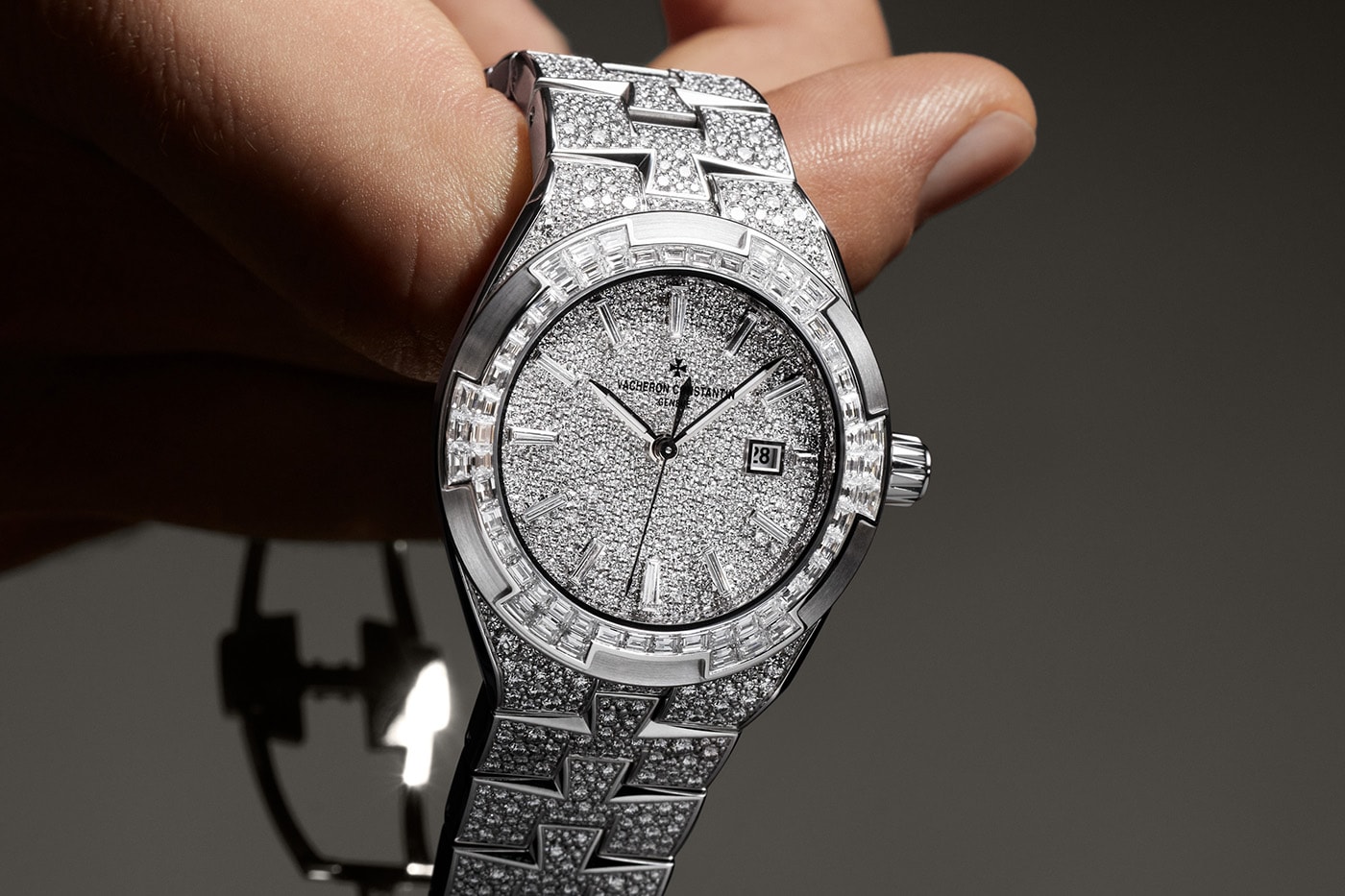 Vacheron Constantin Overseas Self-Winding High Jewelry Collection Info