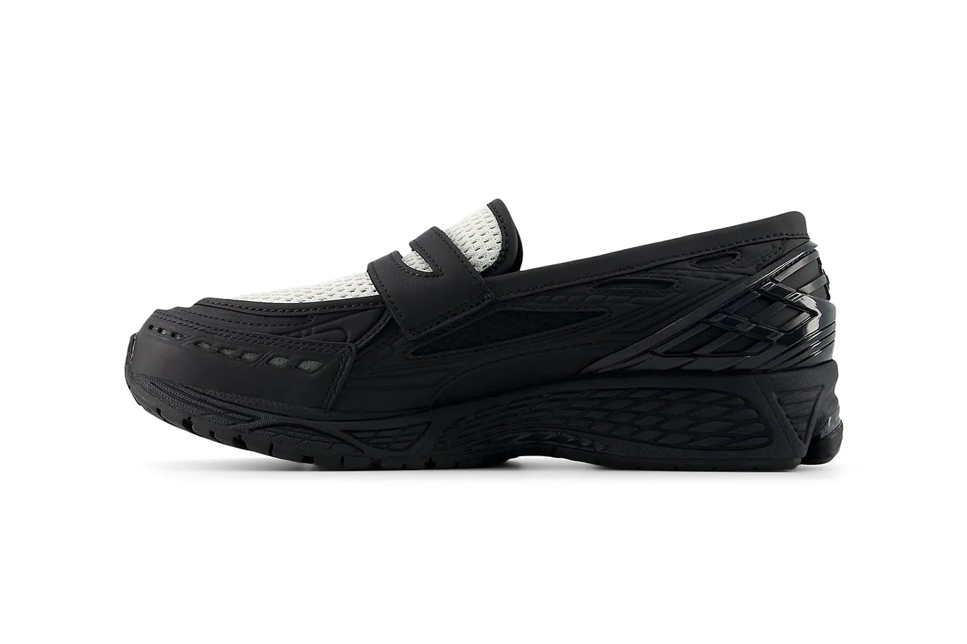 Official Look at the New Balance 1906L "Black/Angora" U19068G9 sneaker loafer 