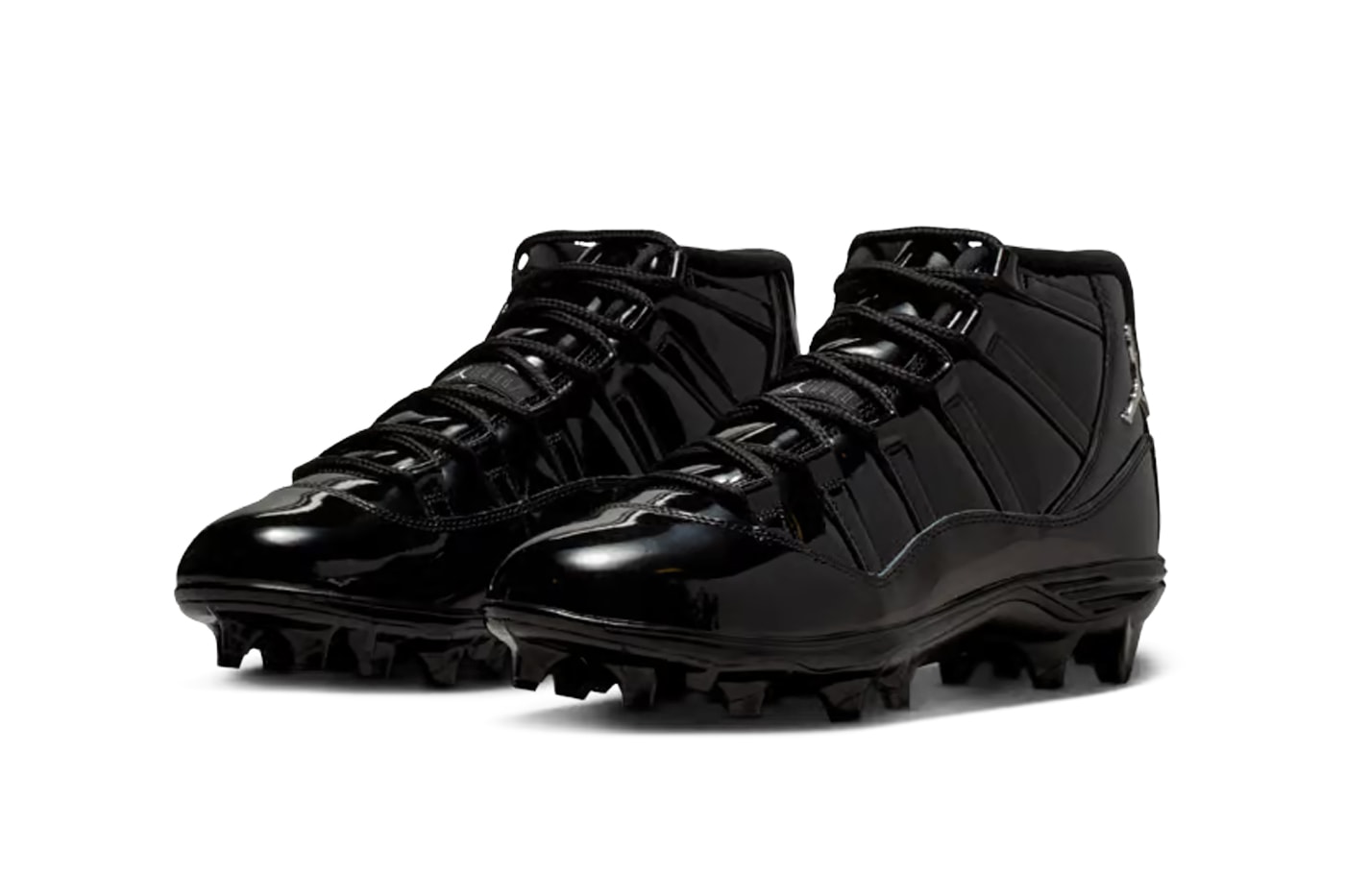 Air Jordan 11 TD Cleats Receives "Black Patent" Iteration HM7324-001 Black/Anthracite-Metallic Silver football jordan brand triple black