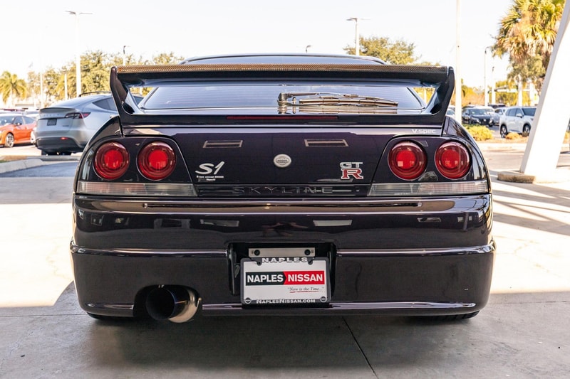Rare R33 Nissan Skyline GT-R NISMO S1 Hits Auction in Iconic Midnight Purple godzilla nismo s1-spec