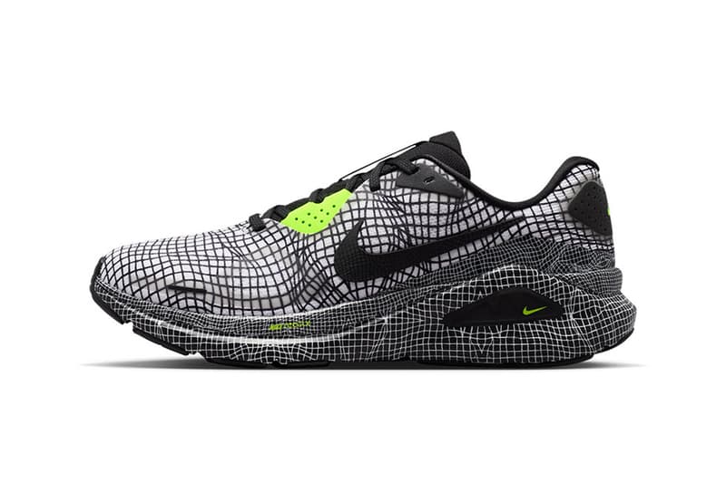 Nike Structure 26 "Black/Volt" Release Info White/Volt-Dark Smoke Grey-Black