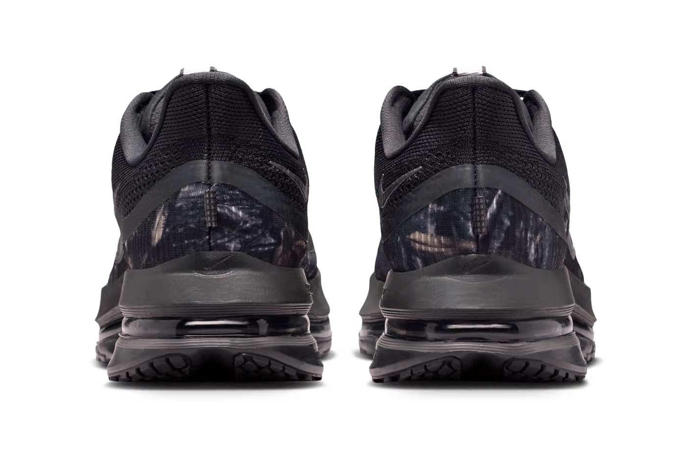 Official Look at the Nike Pegasus Premium "Realtree" Off Noir/Black-Iron Grey-Metallic Dark Grey release info IF9630-001