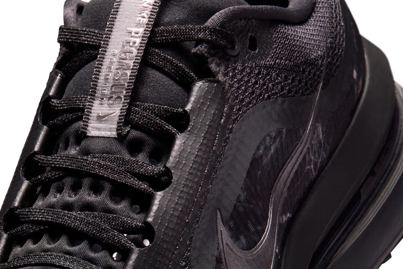 Official Look at the Nike Pegasus Premium "Realtree" Off Noir/Black-Iron Grey-Metallic Dark Grey release info IF9630-001