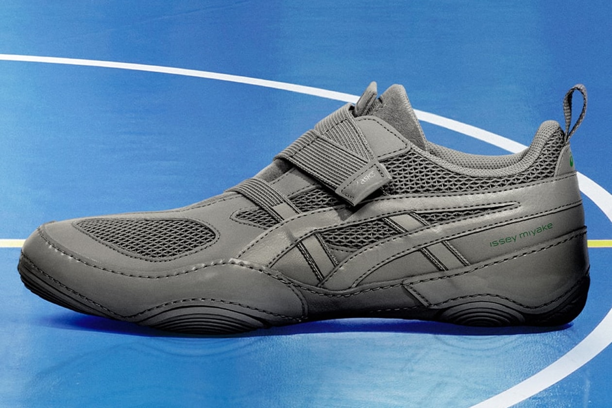 รวมหัวข้อสนีกเกอร์เด่นสัปดาห์ที่ 5 ธันวาคม 2025 Nike Book 1 Torched New Balance Year of the Horse Collection Nike Kobe 9 EM Protro Stitches New Balance AC Runner Nike A’One Stone Mauve Nike Sabrina 3 Iron Grey New Balance RC56 Ice Wine Nike Book 2 Rising Converse SHAI 001 Clean Slate MDS MIYAKE DESIGN STUDIO ASICS HYPER TAPING