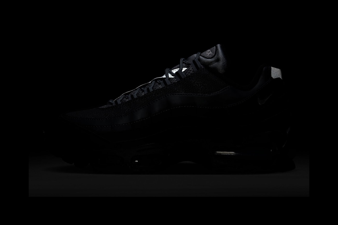 Nike Air Max 95 Anthracite Black Lime Blast Anthracite Metallic Silver IQ0285-010 Release Info