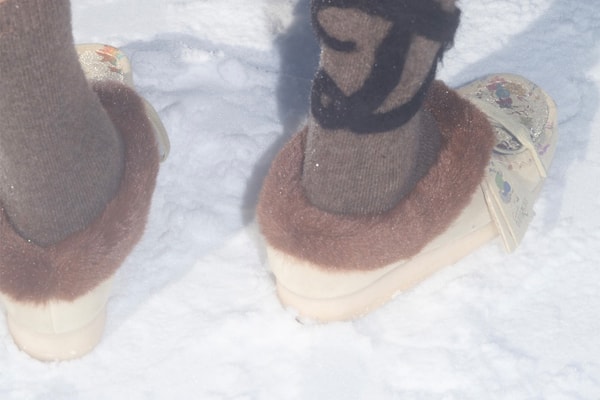 DIRDDY Clarks Originals Wallabee grandma core Release Info