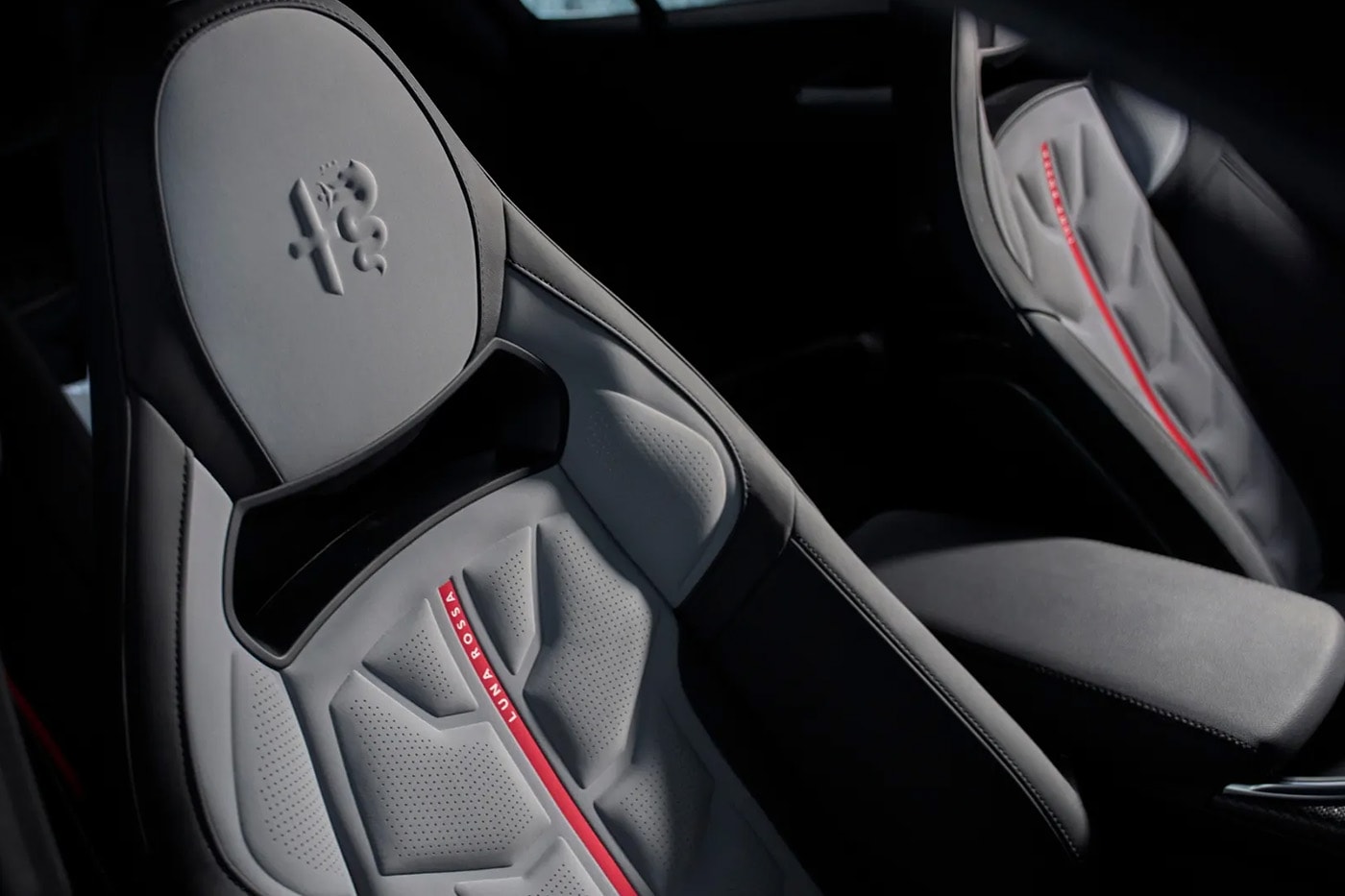 Alfa Romeo Giulia Quadrifoglio Luna Rossa limited-edition super saloon with Luna Rossa-inspired carbon aero and iridescent paint