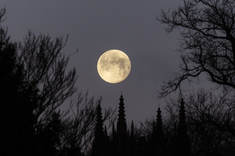 China’s LTE440 Software Sets First Standard for Moon Time