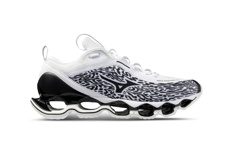 Mizuno Wave Prophecy 13.2 White/Black D1GA261304-WHT Official Images