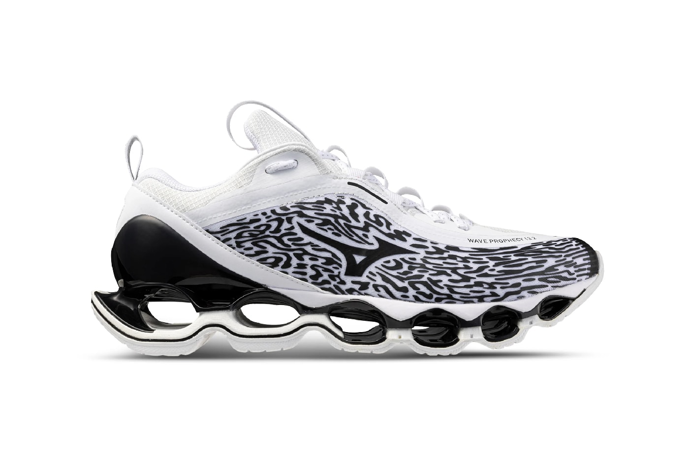Mizuno Wave Prophecy 13.2 White/Black D1GA261304-WHT Official Images