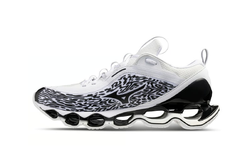 Mizuno Wave Prophecy 13.2 White/Black D1GA261304-WHT Official Images