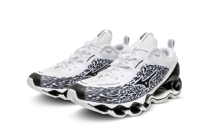 Mizuno Wave Prophecy 13.2 White/Black D1GA261304-WHT Official Images