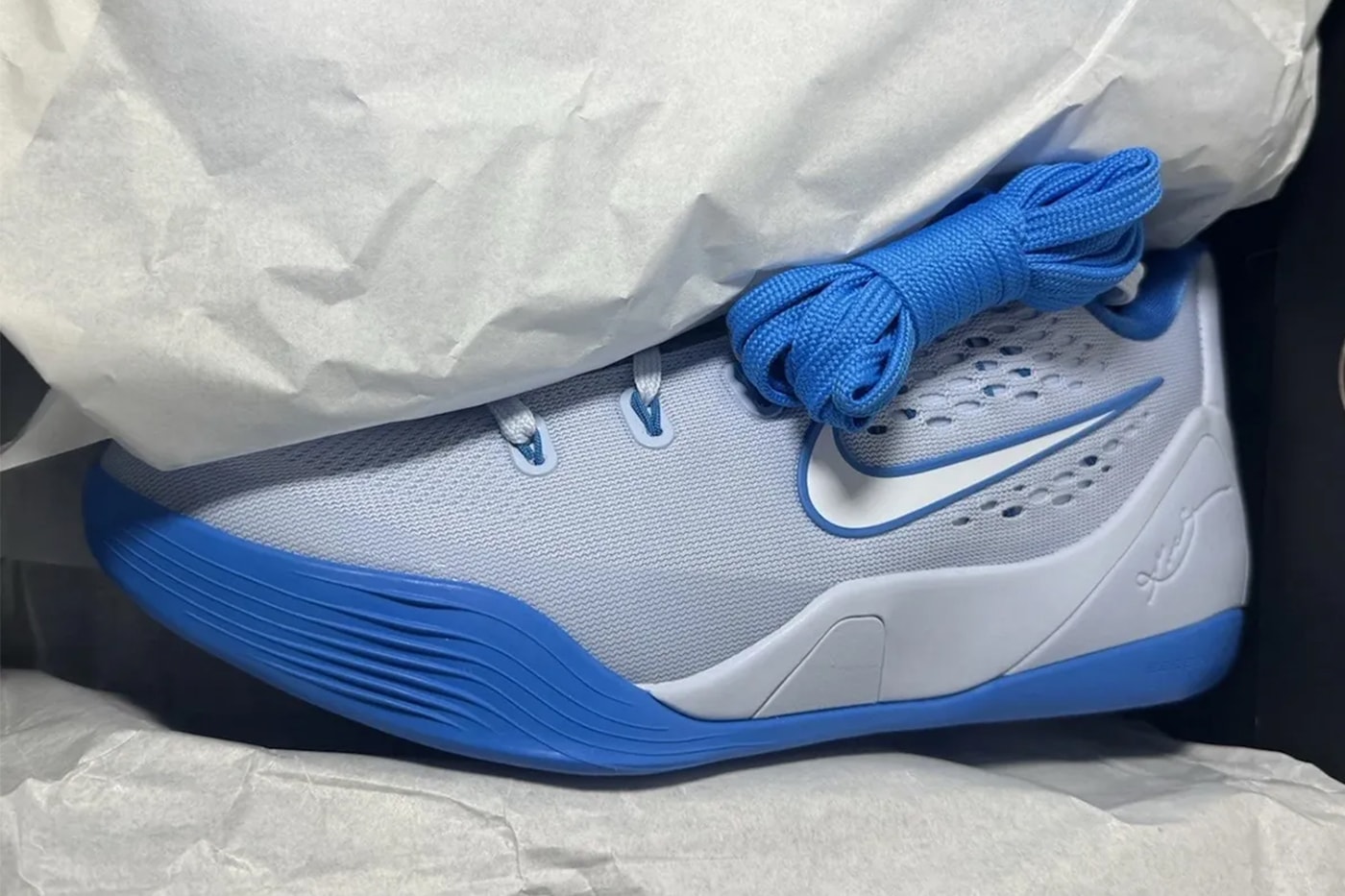 Nike Kobe 9 EM Protro Hydrogen Blue IH1401-402 First Look