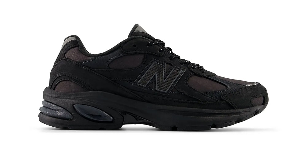 Official Look at the New Balance 2010 “Faded Black”