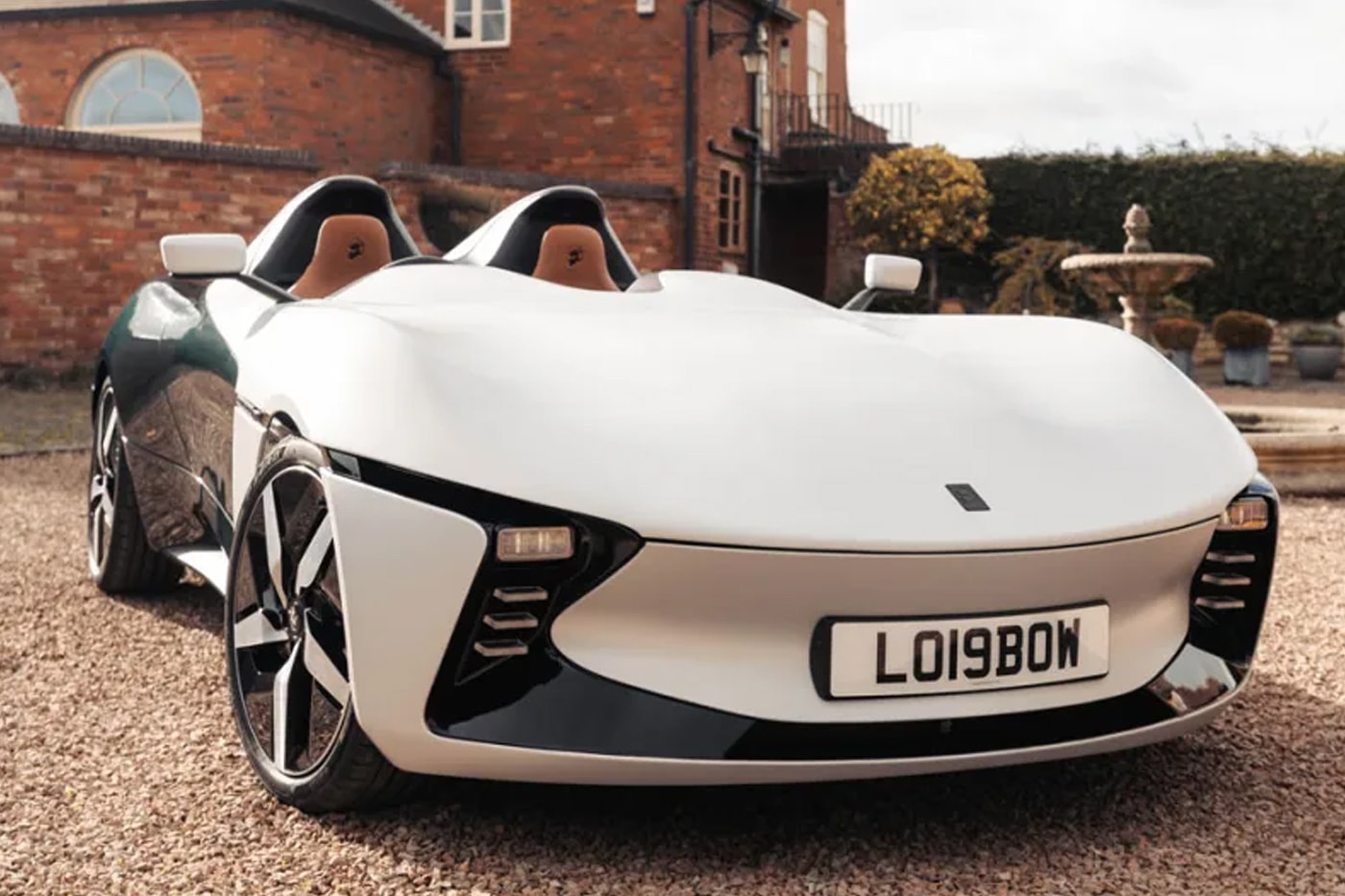 The Longbow Speedster Is One of the Lightest EVs Ever