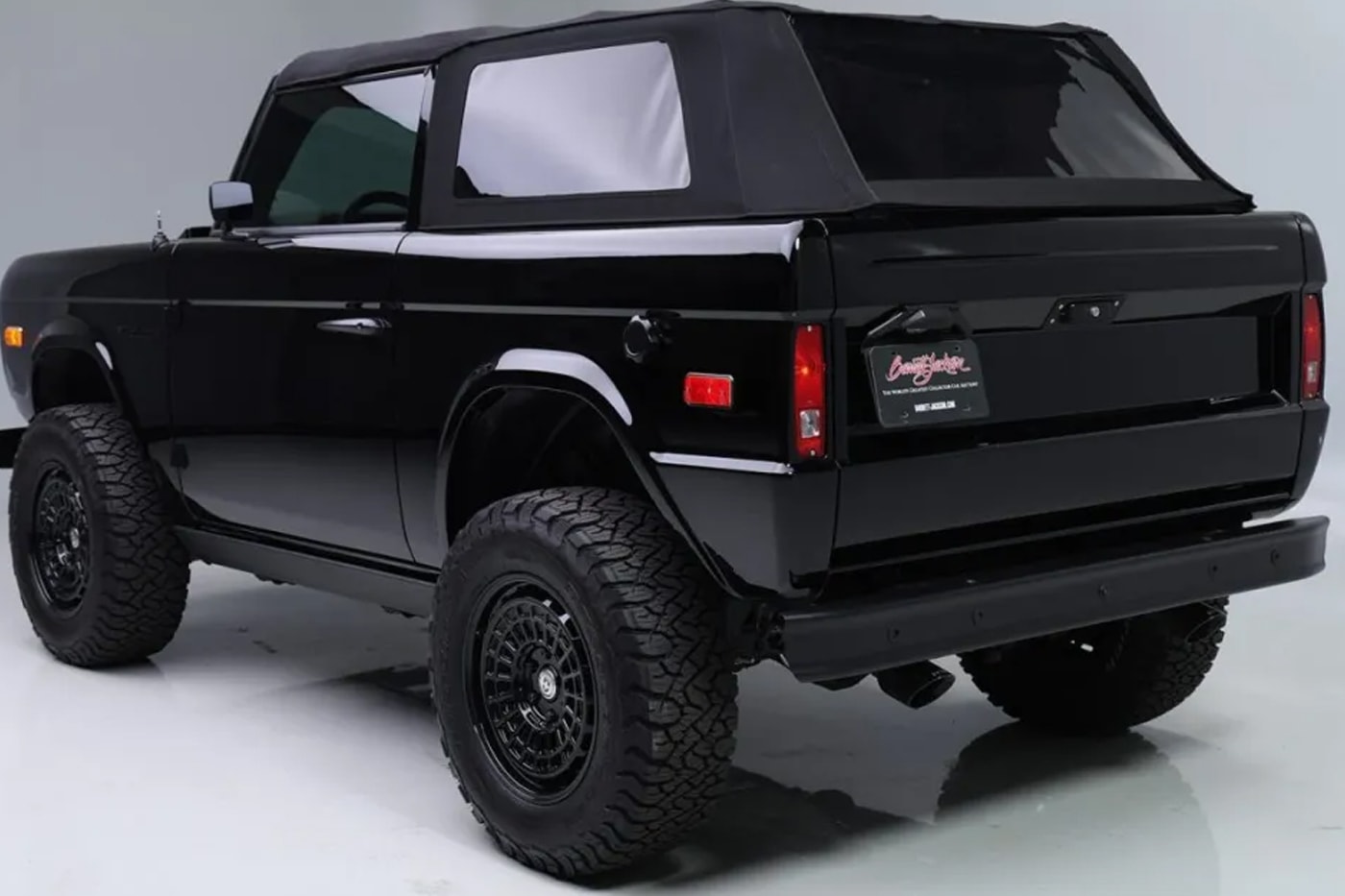 Kevin Hart's Custom Ford Bronco Auction Barrett-Jackson