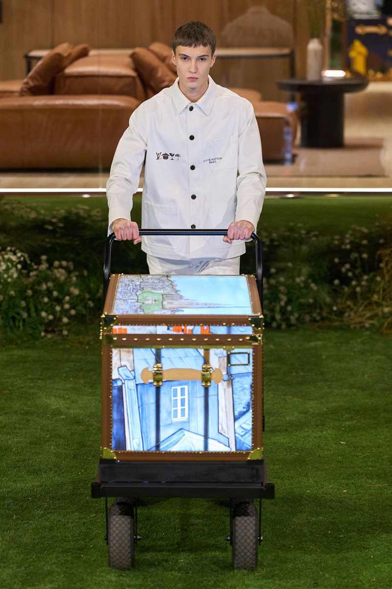 Pharrell Louis Vuitton Fall/Winter 2026 Menswear Paris Fashion Week Runway Collection slippers leather Pharrell's Louis Vuitton FW26 Menswear Collection Reimagines the Architecture of the Inhabited Uniform