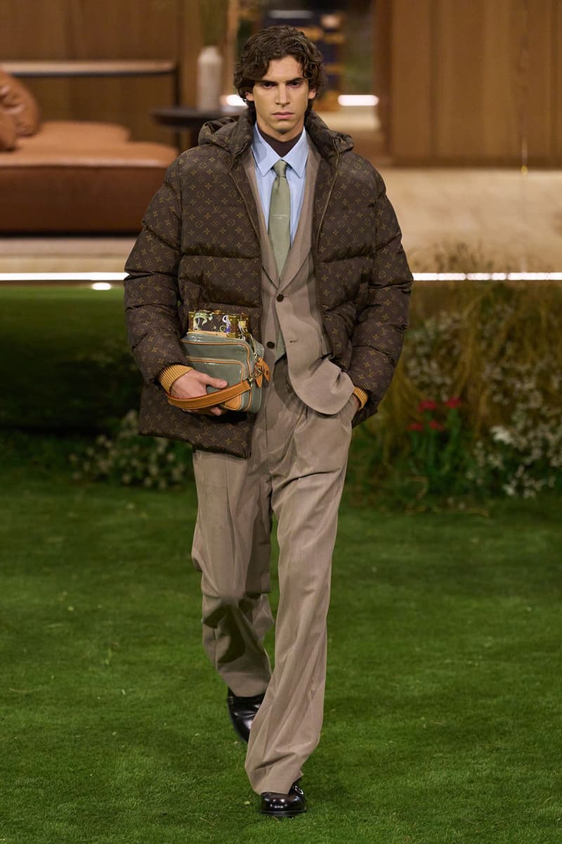 Pharrell Louis Vuitton Fall/Winter 2026 Menswear Paris Fashion Week Runway Collection slippers leather Pharrell's Louis Vuitton FW26 Menswear Collection Reimagines the Architecture of the Inhabited Uniform