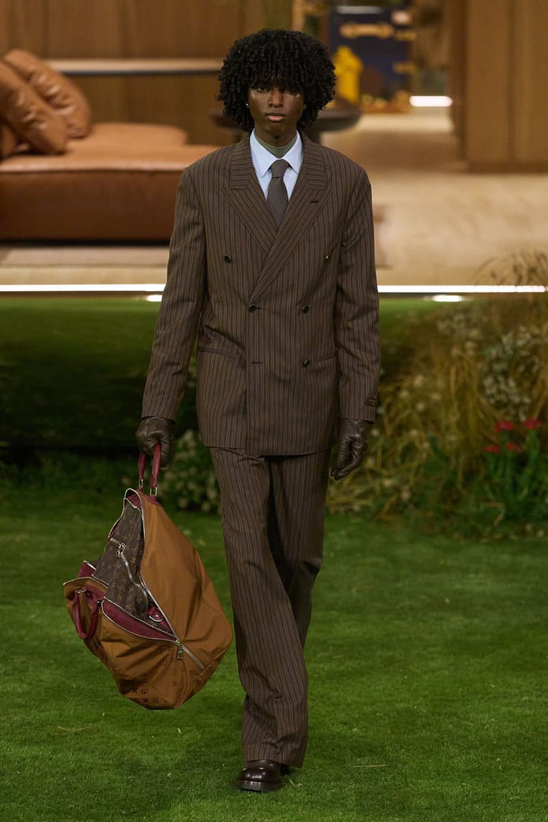 Pharrell Louis Vuitton Fall/Winter 2026 Menswear Paris Fashion Week Runway Collection slippers leather Pharrell's Louis Vuitton FW26 Menswear Collection Reimagines the Architecture of the Inhabited Uniform