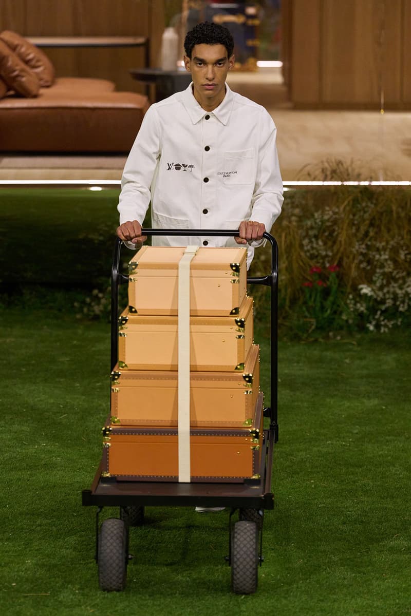 Pharrell Louis Vuitton Fall/Winter 2026 Menswear Paris Fashion Week Runway Collection slippers leather Pharrell's Louis Vuitton FW26 Menswear Collection Reimagines the Architecture of the Inhabited Uniform