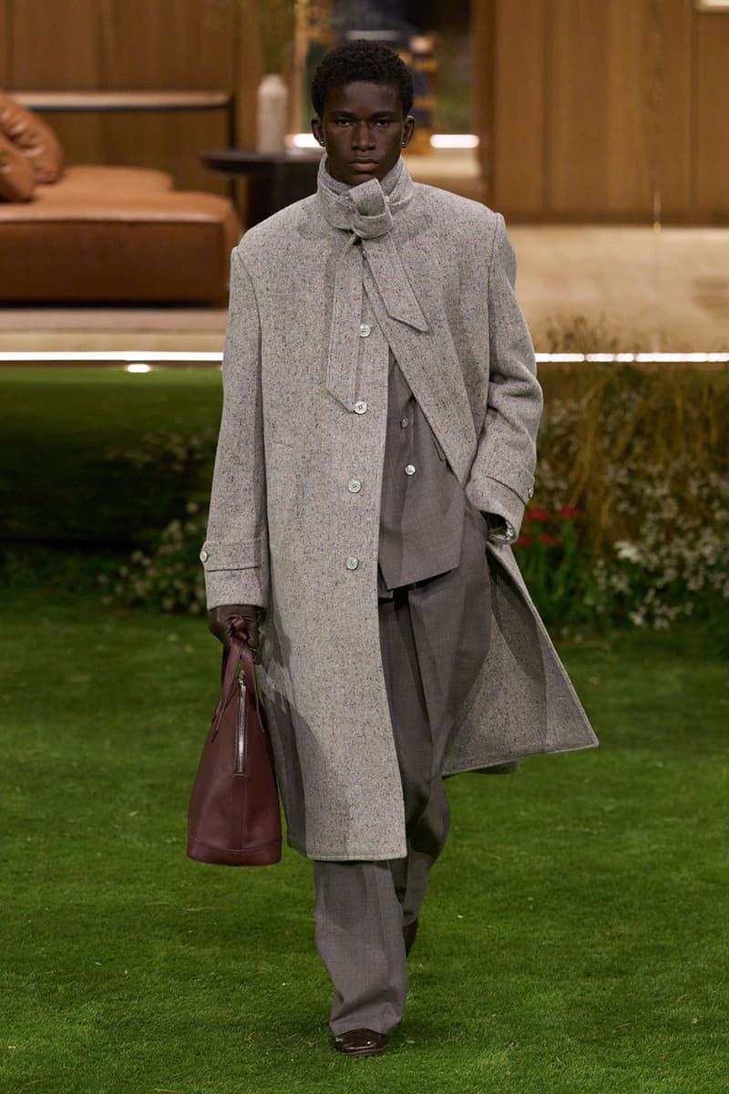 Pharrell Louis Vuitton Fall/Winter 2026 Menswear Paris Fashion Week Runway Collection slippers leather Pharrell's Louis Vuitton FW26 Menswear Collection Reimagines the Architecture of the Inhabited Uniform