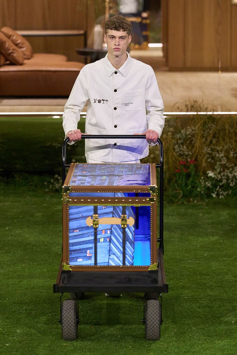 Pharrell Louis Vuitton Fall/Winter 2026 Menswear Paris Fashion Week Runway Collection slippers leather Pharrell's Louis Vuitton FW26 Menswear Collection Reimagines the Architecture of the Inhabited Uniform