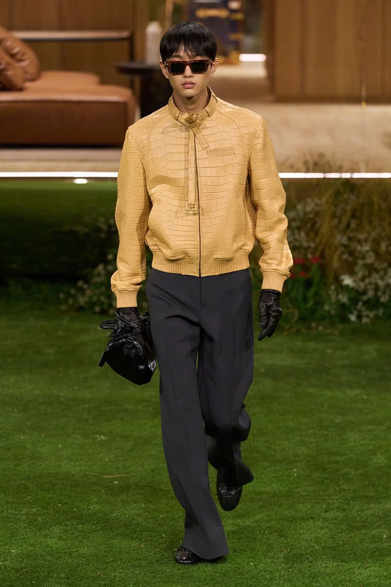 Pharrell Louis Vuitton Fall/Winter 2026 Menswear Paris Fashion Week Runway Collection slippers leather Pharrell's Louis Vuitton FW26 Menswear Collection Reimagines the Architecture of the Inhabited Uniform