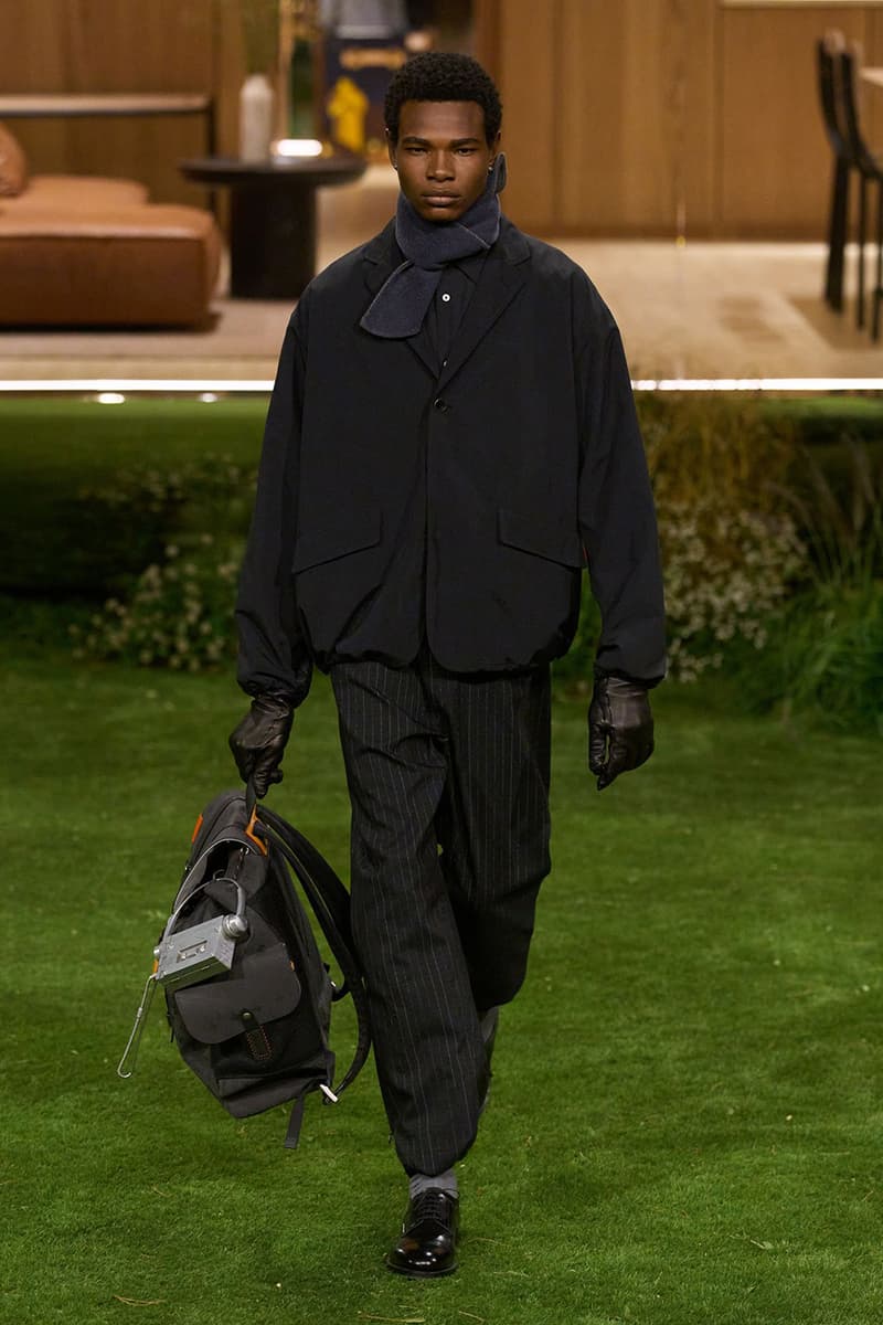 Pharrell Louis Vuitton Fall/Winter 2026 Menswear Paris Fashion Week Runway Collection slippers leather Pharrell's Louis Vuitton FW26 Menswear Collection Reimagines the Architecture of the Inhabited Uniform