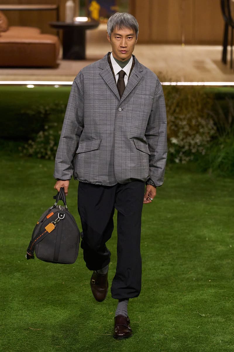 Pharrell Louis Vuitton Fall/Winter 2026 Menswear Paris Fashion Week Runway Collection slippers leather Pharrell's Louis Vuitton FW26 Menswear Collection Reimagines the Architecture of the Inhabited Uniform