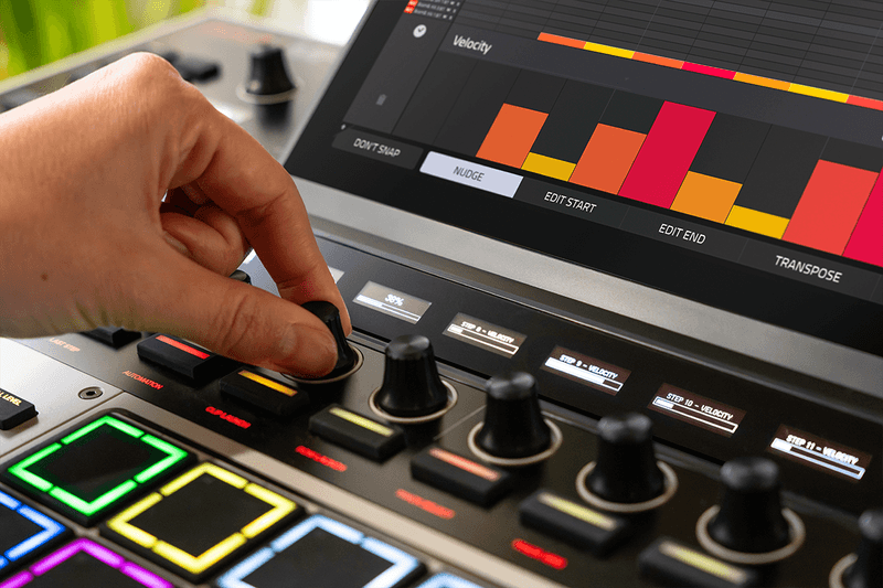 Akai MPC XL Standalone Music Production alphatheta serato andy mac j dilla native instruments daw 