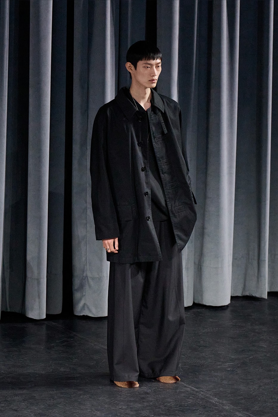 Lemaire Fall/Winter 2026 Paris Fashion Week Runway Collection Lemaire FW26 Is a Theatrical Metamorphosis of Form