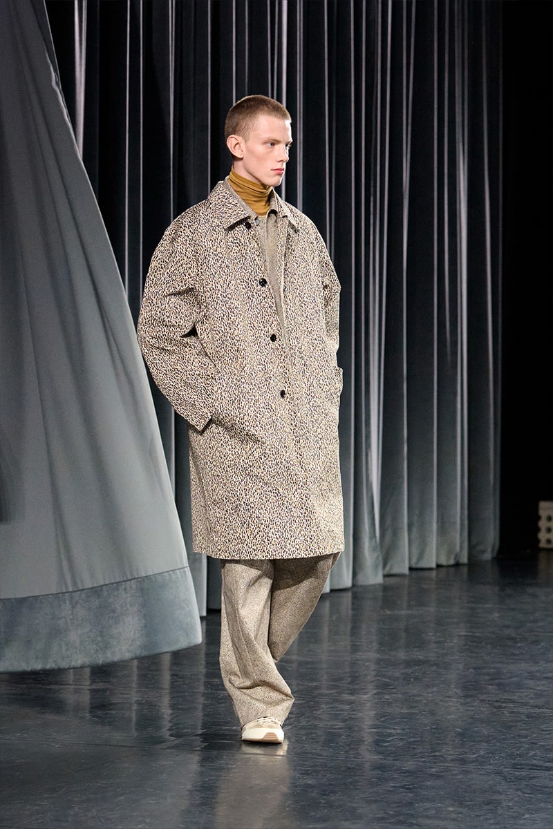 Lemaire Fall/Winter 2026 Paris Fashion Week Runway Collection Lemaire FW26 Is a Theatrical Metamorphosis of Form