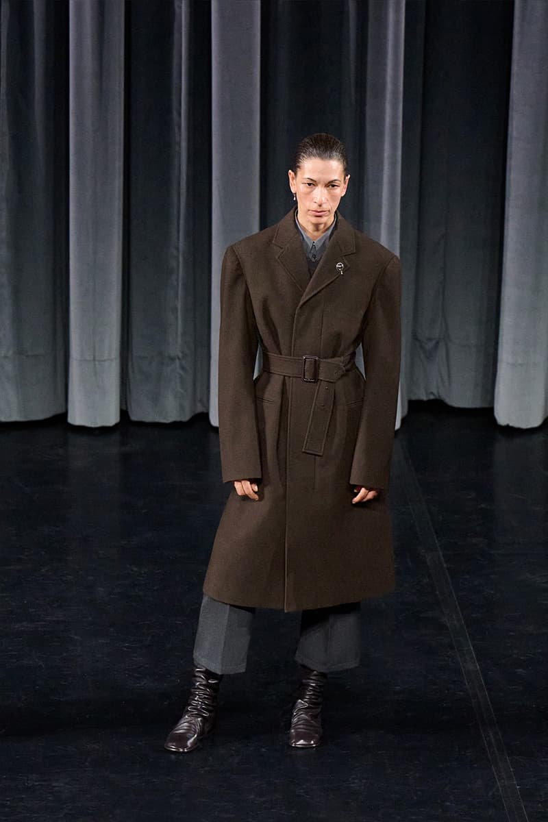 Lemaire Fall/Winter 2026 Paris Fashion Week Runway Collection Lemaire FW26 Is a Theatrical Metamorphosis of Form