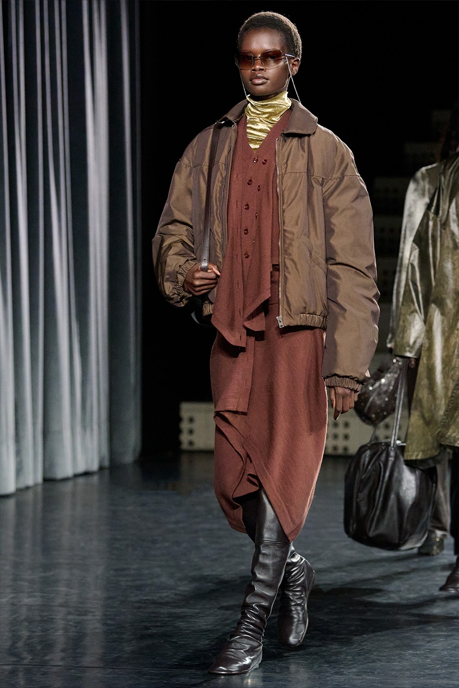 Lemaire Fall/Winter 2026 Paris Fashion Week Runway Collection Lemaire FW26 Is a Theatrical Metamorphosis of Form