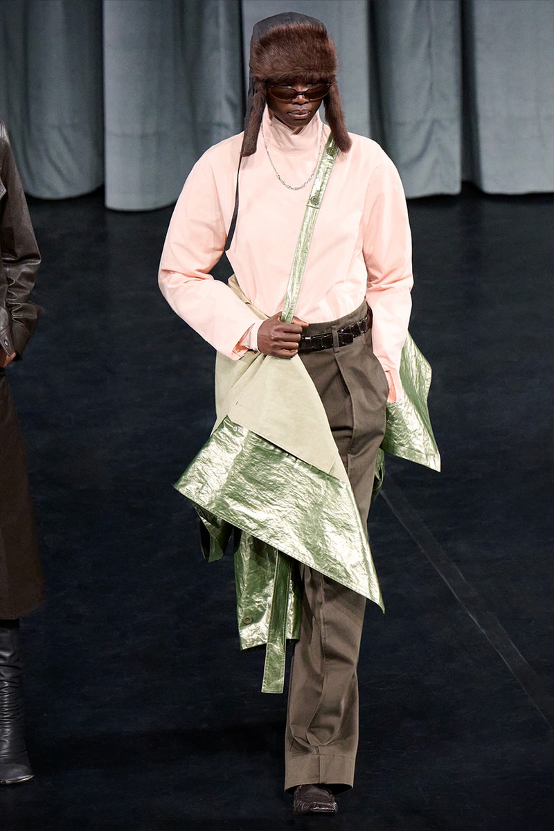 Lemaire Fall/Winter 2026 Paris Fashion Week Runway Collection Lemaire FW26 Is a Theatrical Metamorphosis of Form