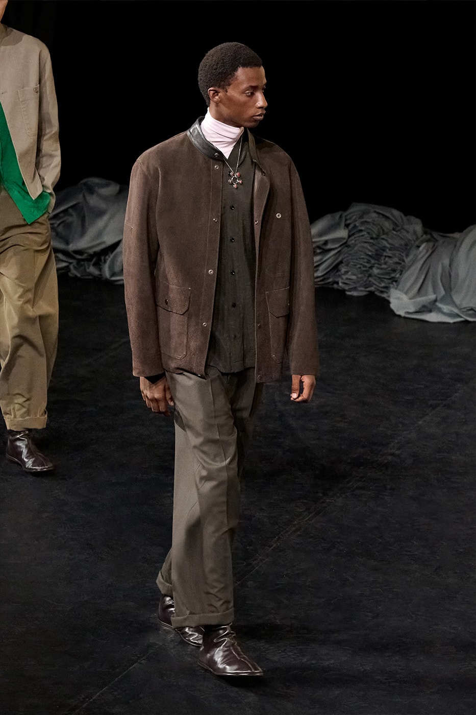 Lemaire Fall/Winter 2026 Paris Fashion Week Runway Collection Lemaire FW26 Is a Theatrical Metamorphosis of Form