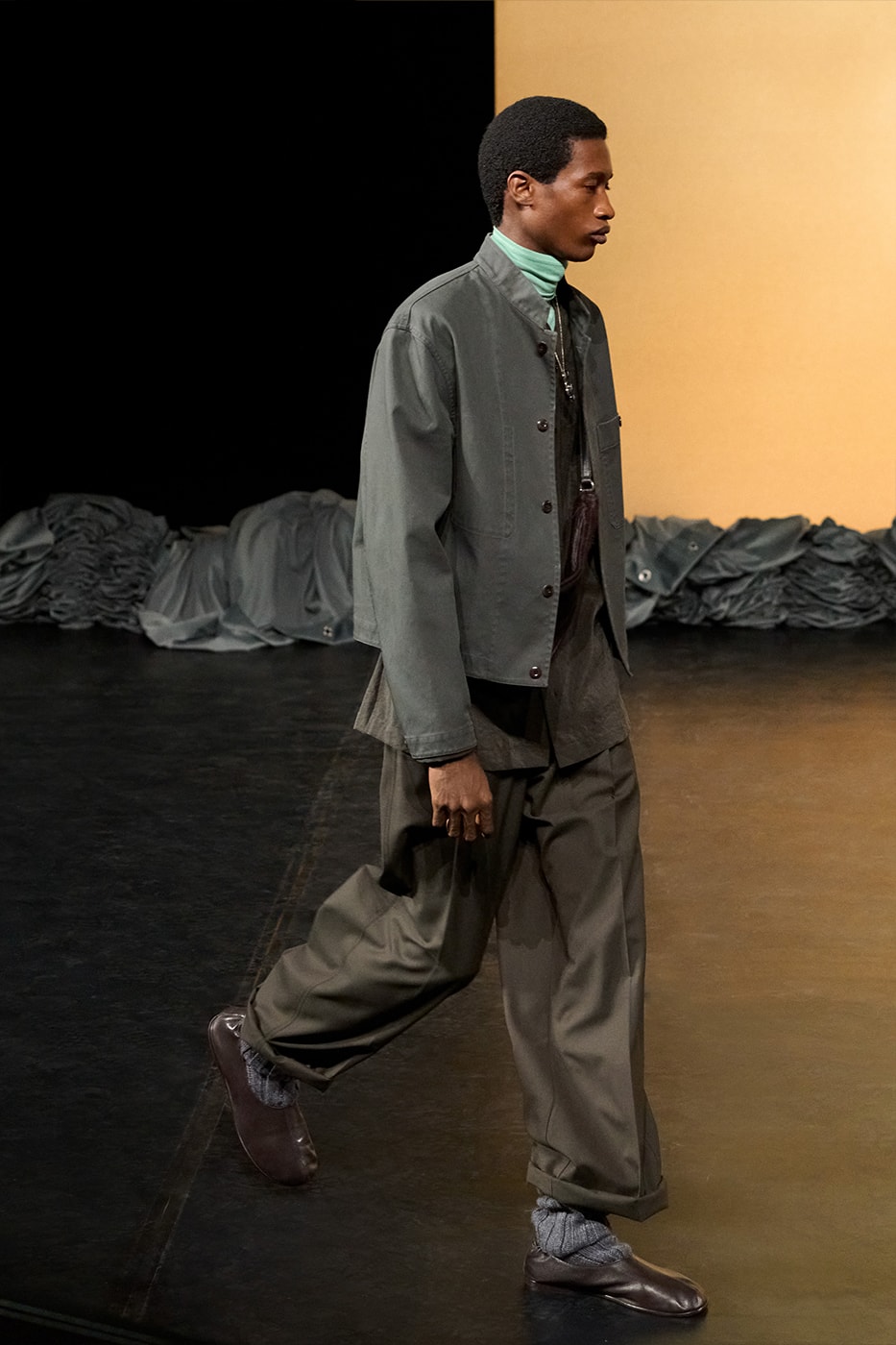 Lemaire Fall/Winter 2026 Paris Fashion Week Runway Collection Lemaire FW26 Is a Theatrical Metamorphosis of Form