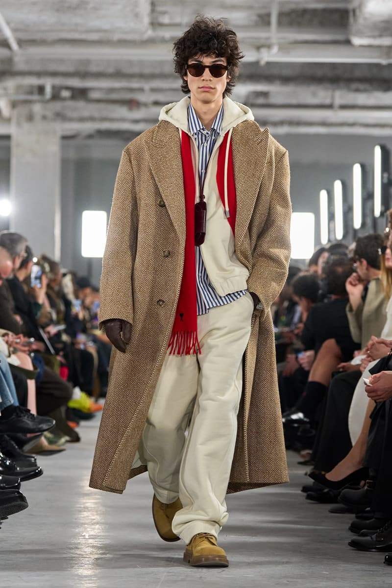 AMI Fall/Winter 2026 Collection Paris Fashion Week Runway Alexandre Mattiussi Champs-Élysées