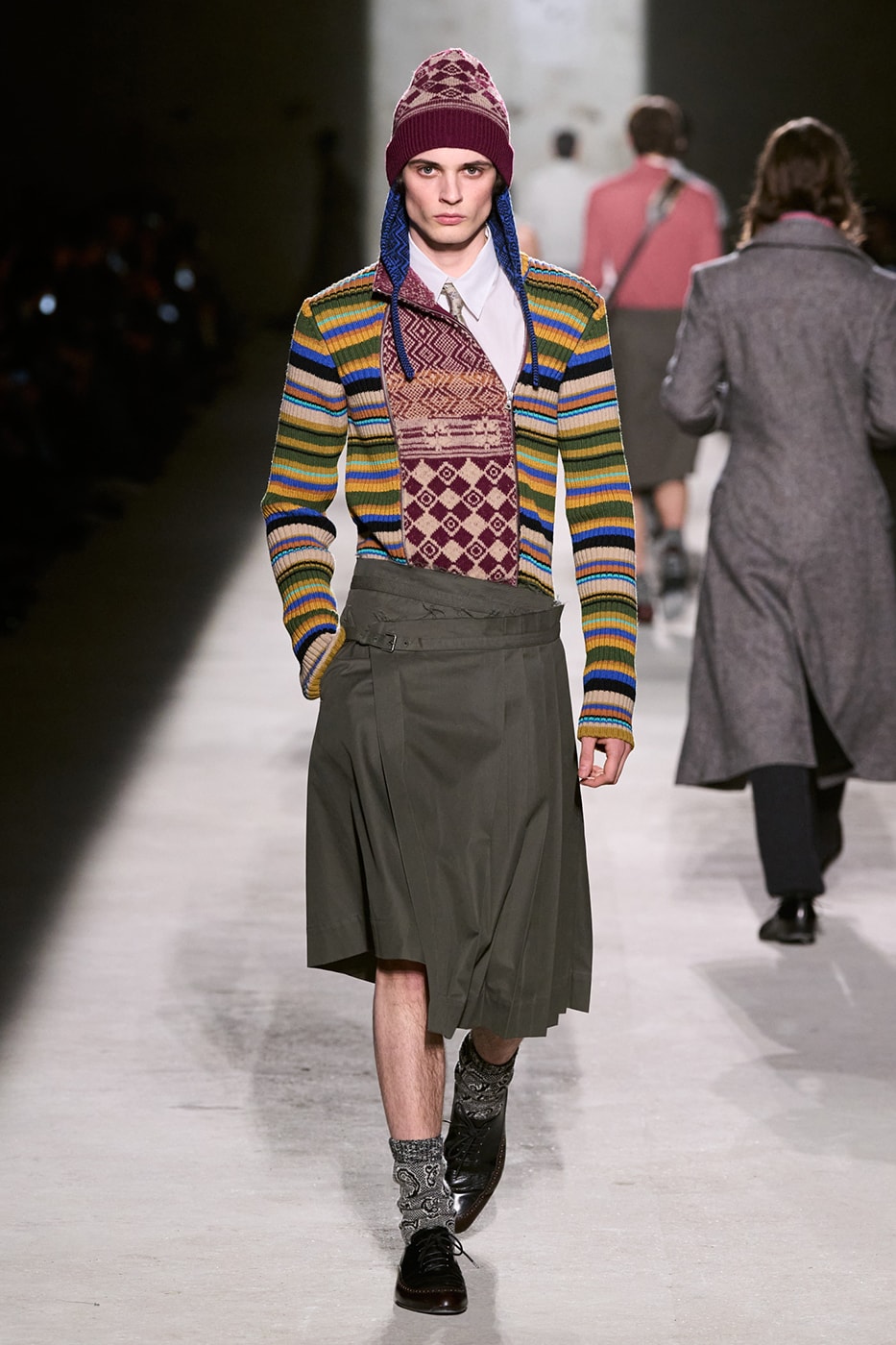 Dries Van Noten Fall/Winter 2026 Paris Fashion Week Runway Collection