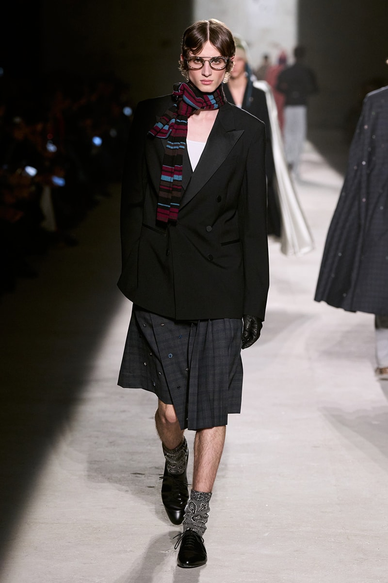 Dries Van Noten Fall/Winter 2026 Paris Fashion Week Runway Collection