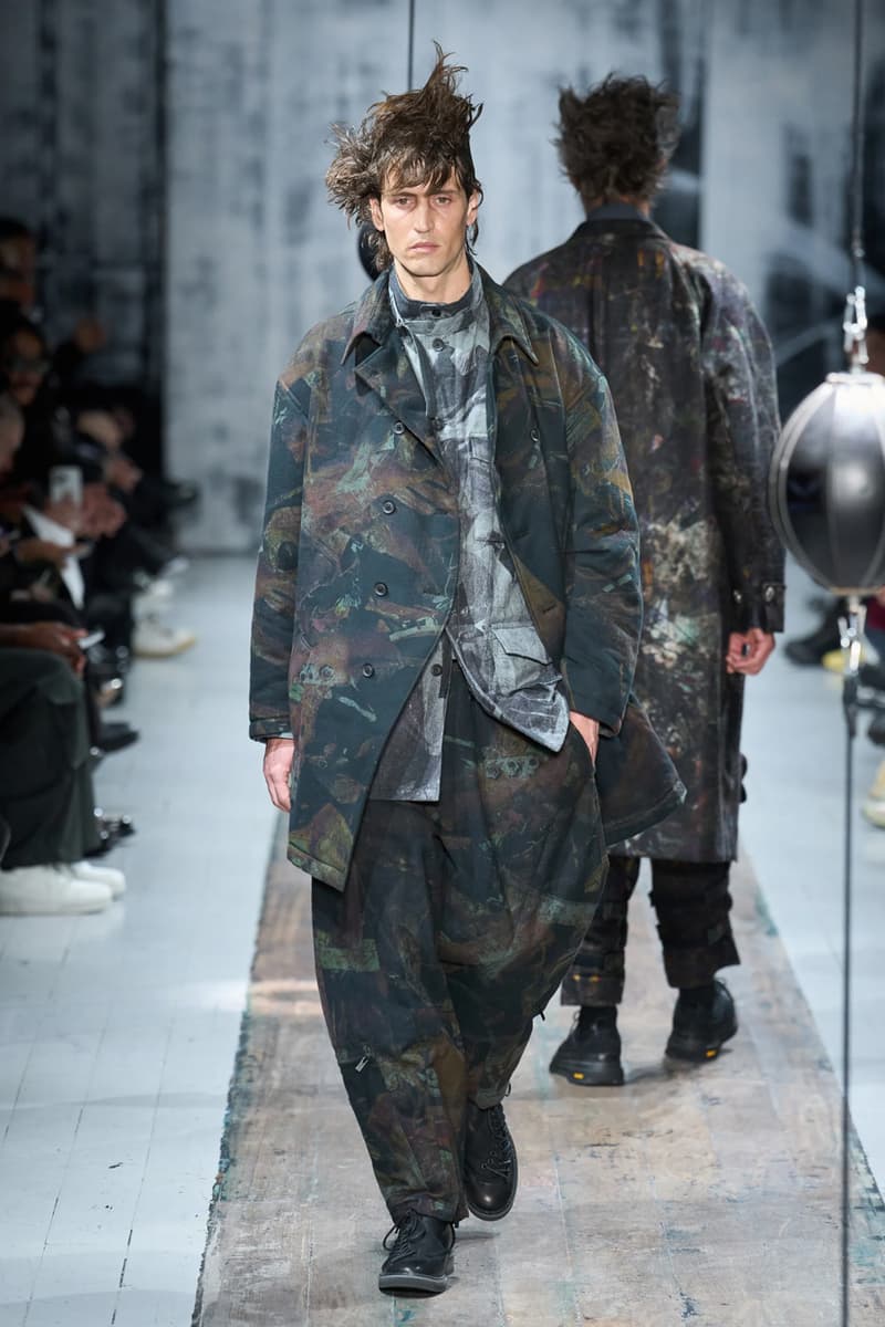 Yohji Yamamoto Fall/Winter 2026 Paris Fashion Week Runway Collection