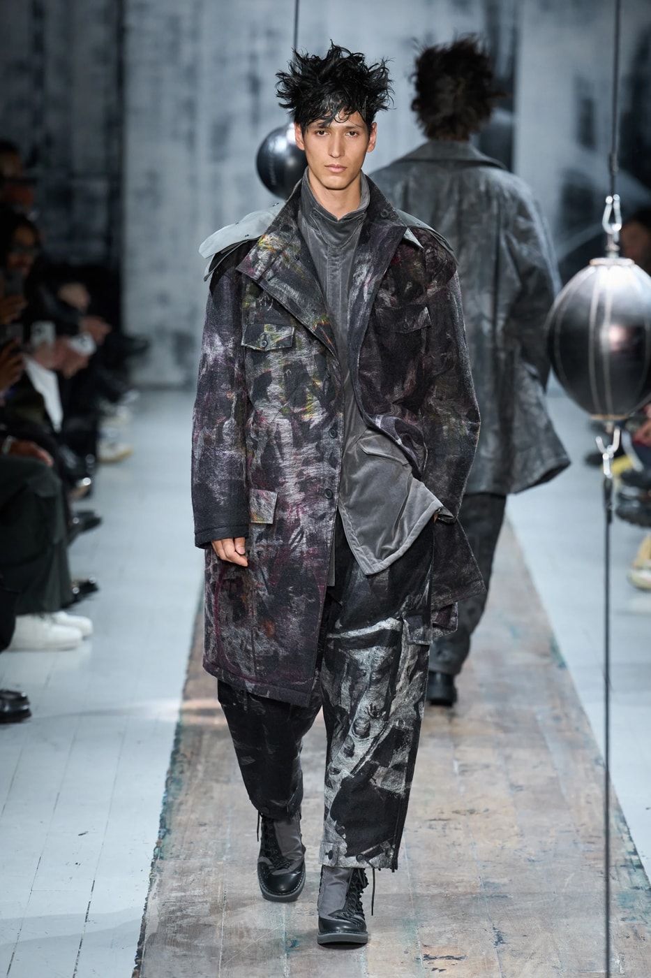 Yohji Yamamoto Fall/Winter 2026 Paris Fashion Week Runway Collection