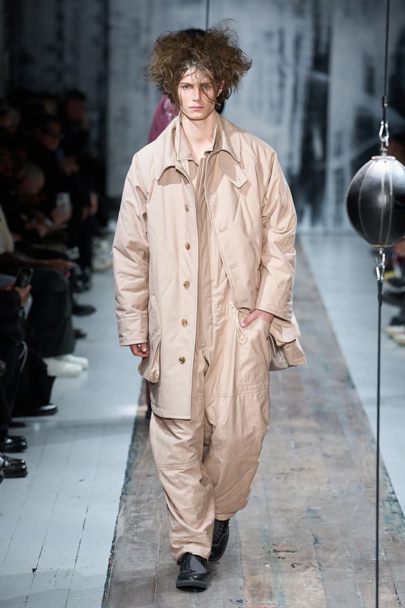 Yohji Yamamoto Fall/Winter 2026 Paris Fashion Week Runway Collection