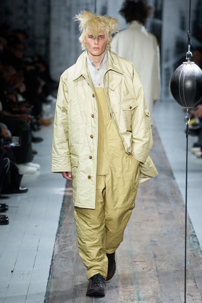 Yohji Yamamoto Fall/Winter 2026 Paris Fashion Week Runway Collection