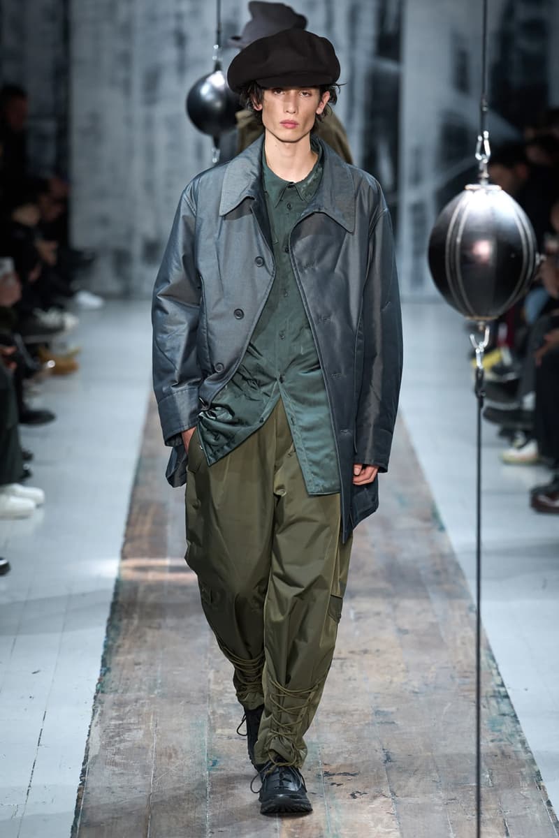 Yohji Yamamoto Fall/Winter 2026 Paris Fashion Week Runway Collection