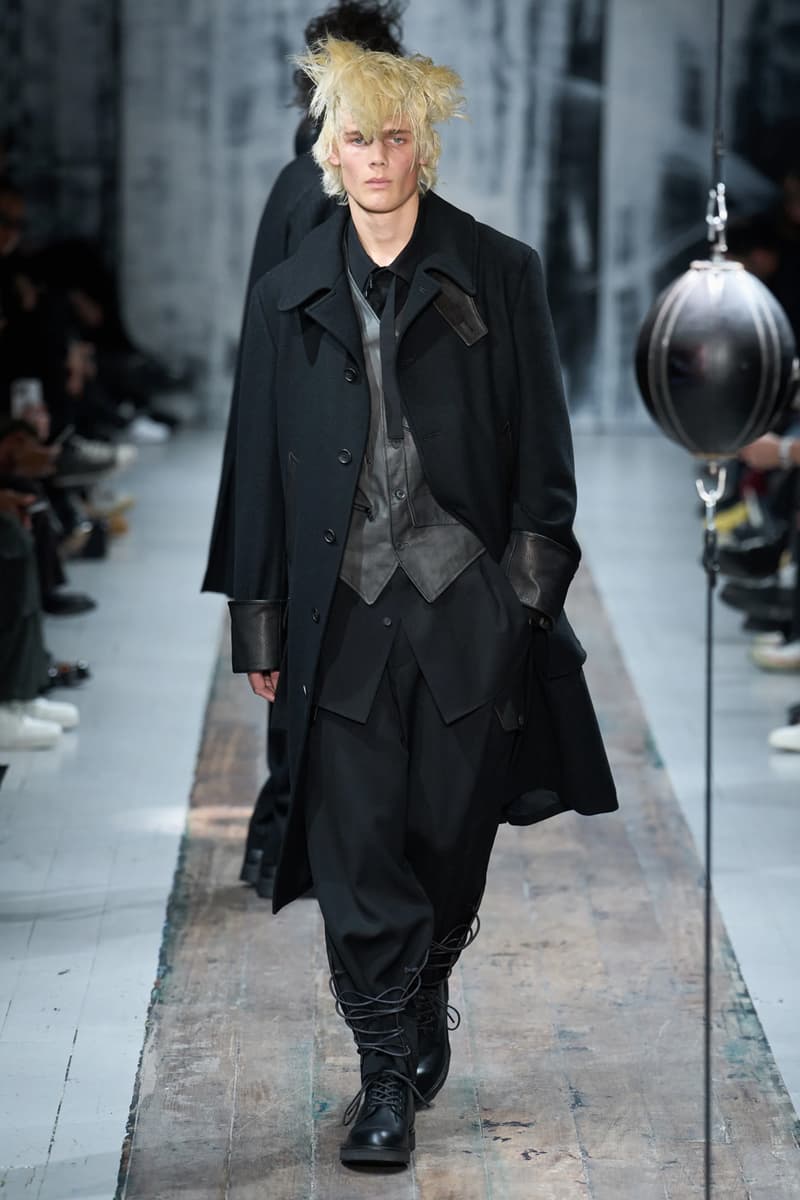 Yohji Yamamoto Fall/Winter 2026 Paris Fashion Week Runway Collection
