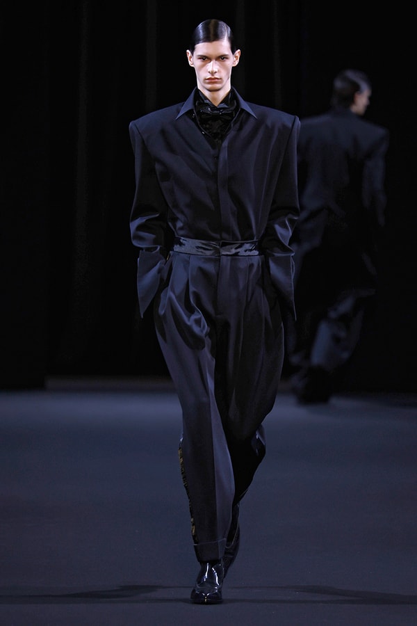JUUN.J Fall/Winter 2026 Paris Fashion Week Runway Collection Alpinestars RSRV