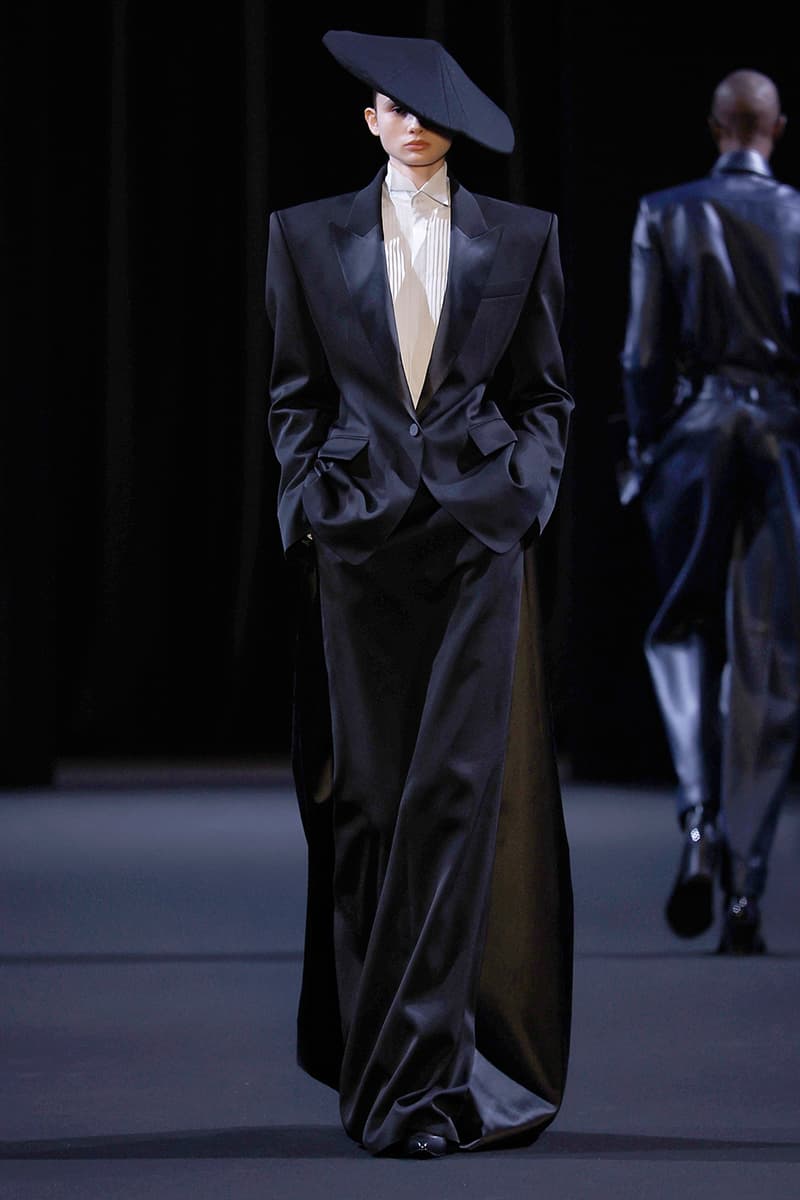 JUUN.J Fall/Winter 2026 Paris Fashion Week Runway Collection Alpinestars RSRV